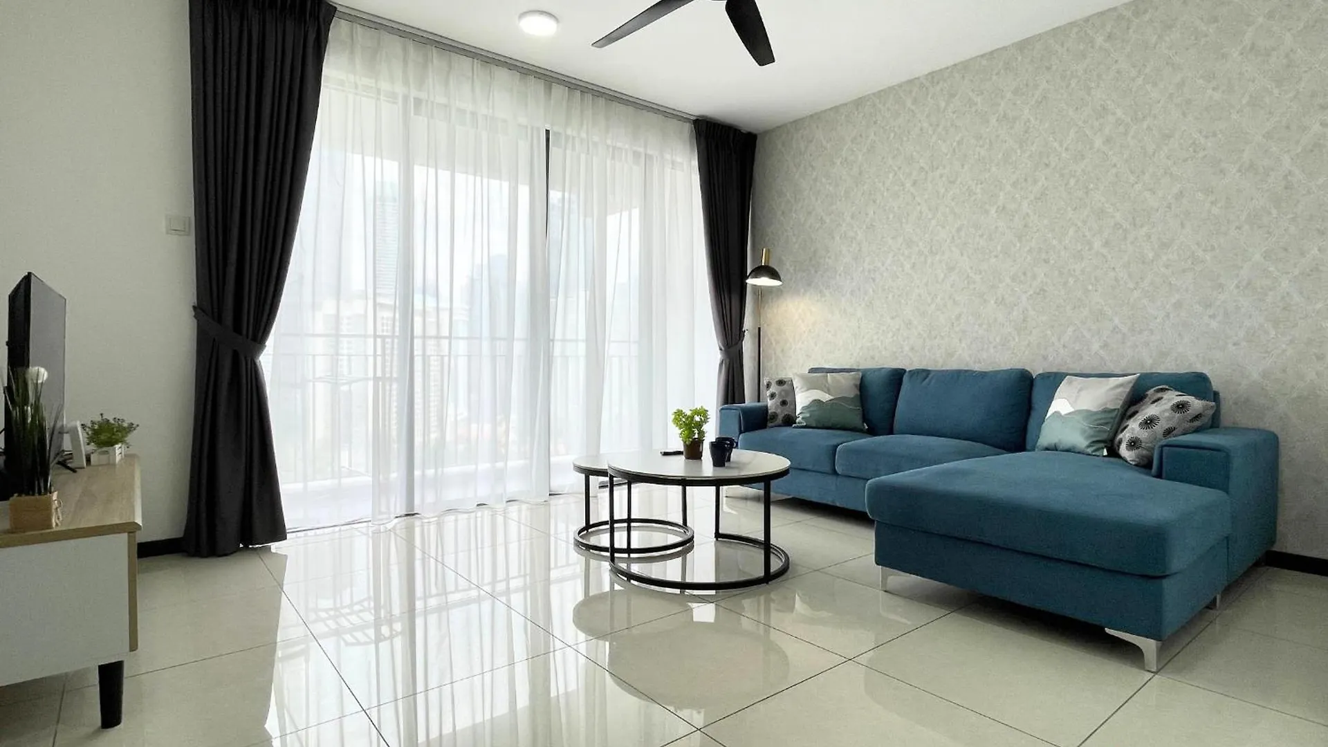 Ferienwohnung Balcony Klcc View Kampung Baru Luxurious Kuala Lumpur Apartment